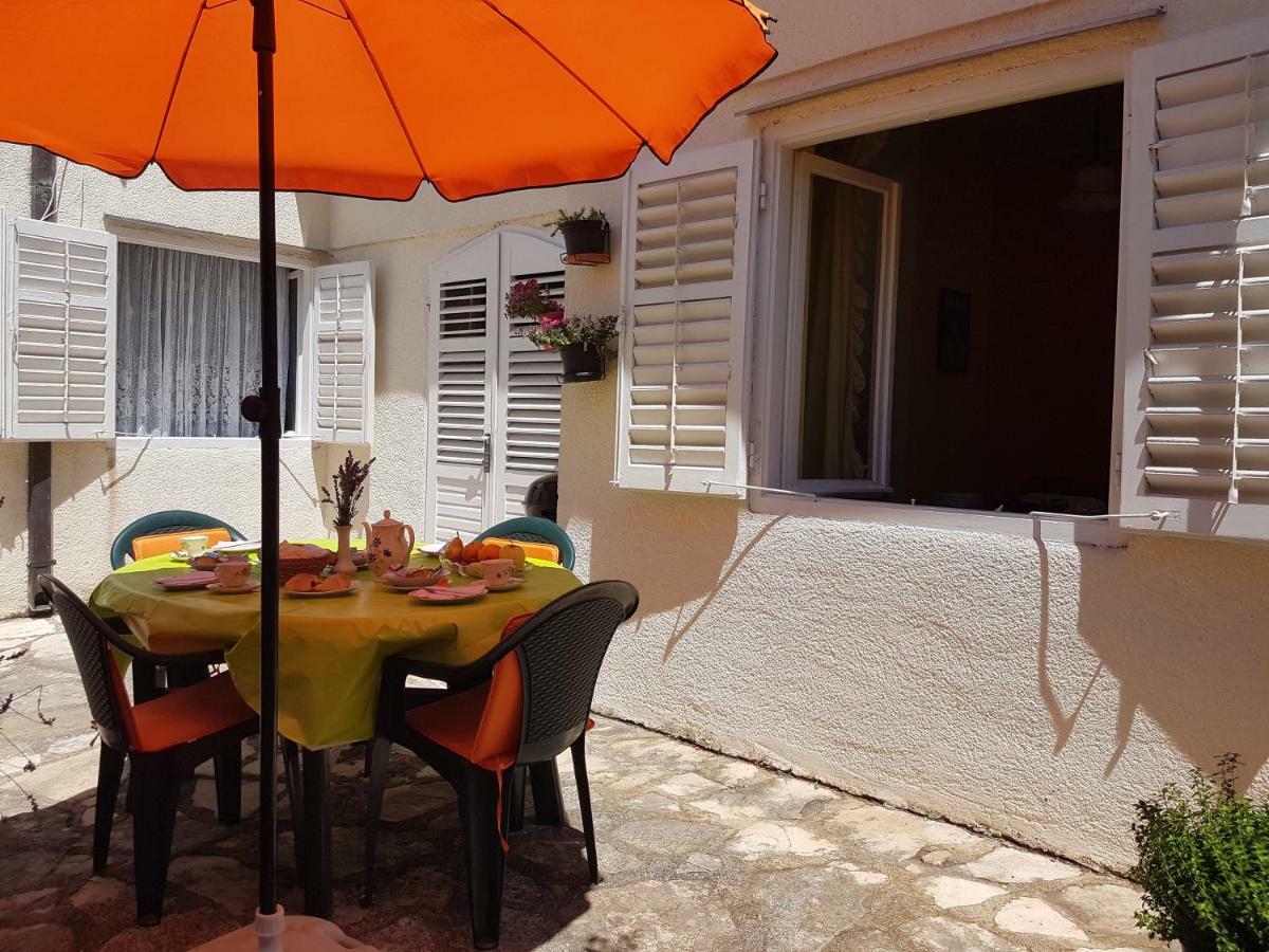 Apartments Guberina Šibenik Exterior foto